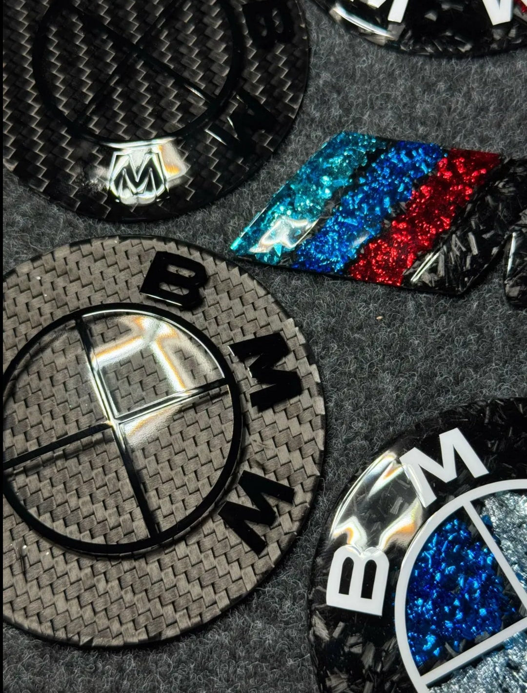 Pack fibre de carbone rouge et bleu