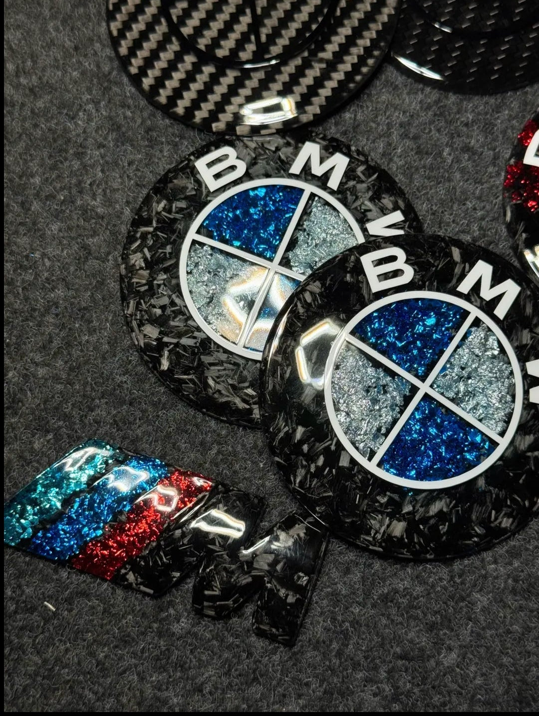 Pack fibre de carbone rouge et bleu